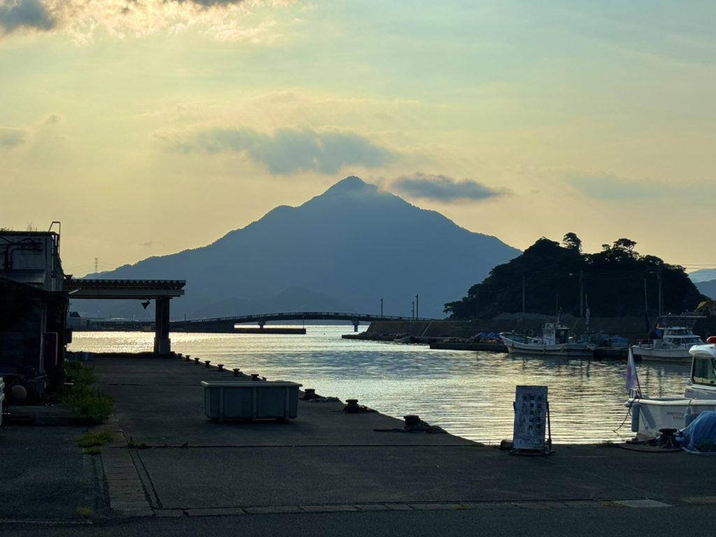 高浜町　青葉山の景観